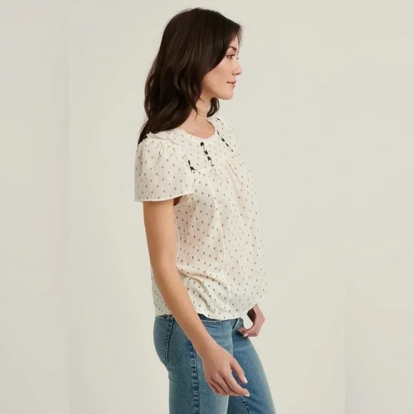 Nwt Women’s LUCKY BRAND novelty short sleeve peasant top- Size Small - Picture 2 of 8